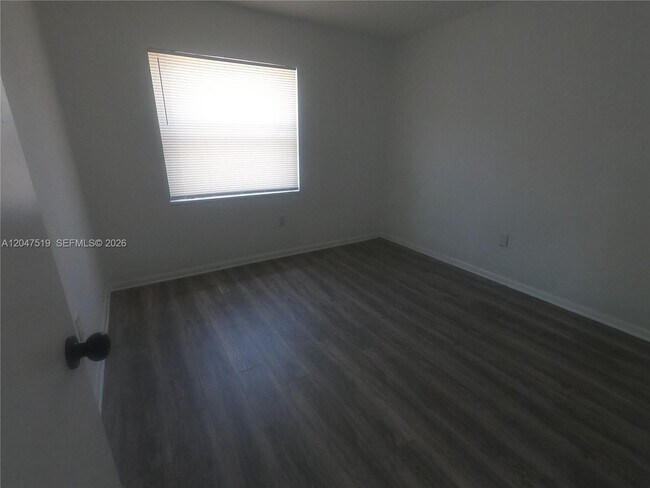 Building Photo - 3060 NW 204th Ln