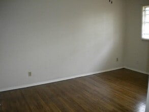 Building Photo - 4423 Knotty Oaks Trail