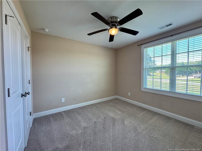Building Photo - 20 Yelverton Ct