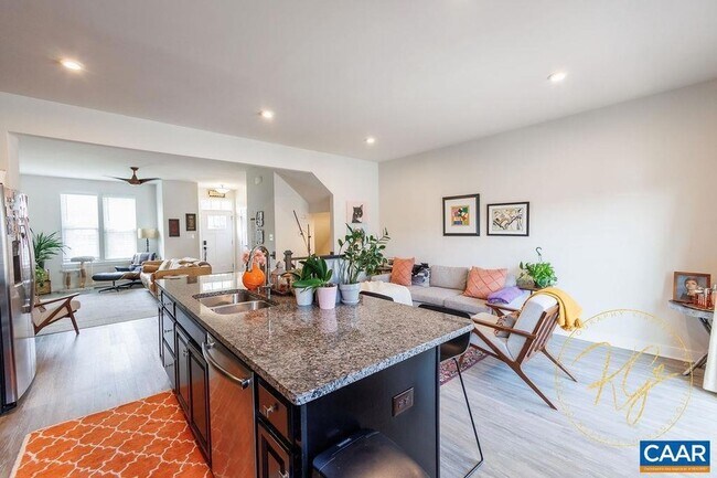 Building Photo - 3478 Steamer Dr