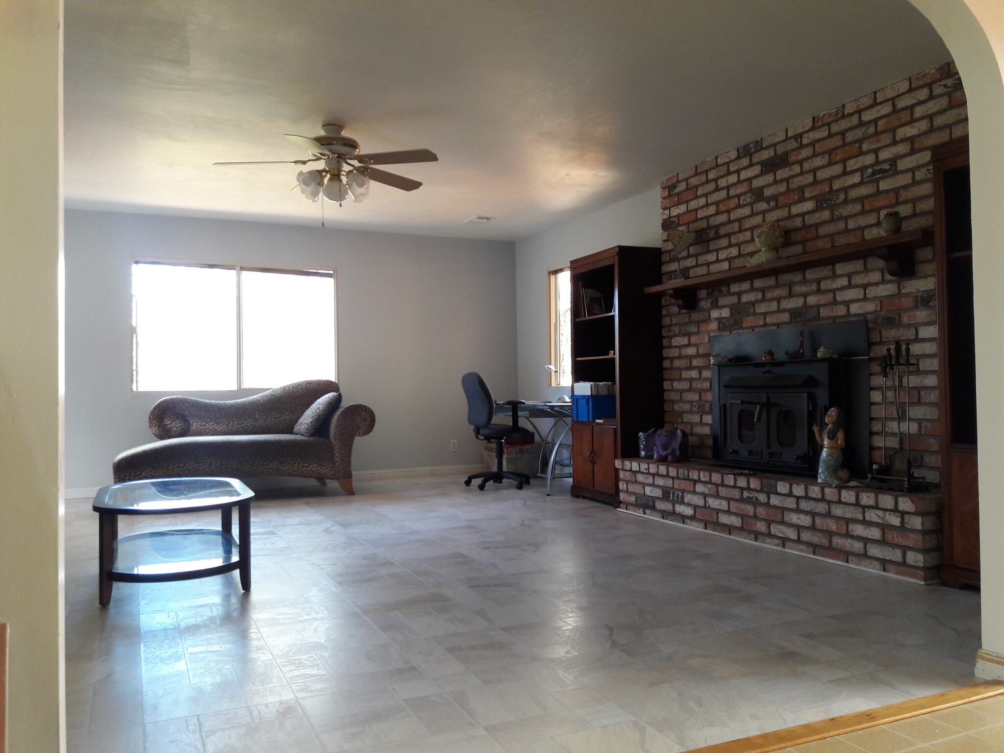 Family Room - 50 La Cruz Ave