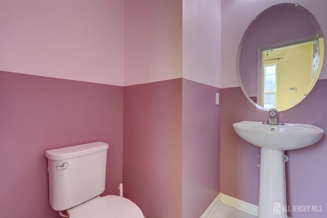 Building Photo - 101 Pearce Ln