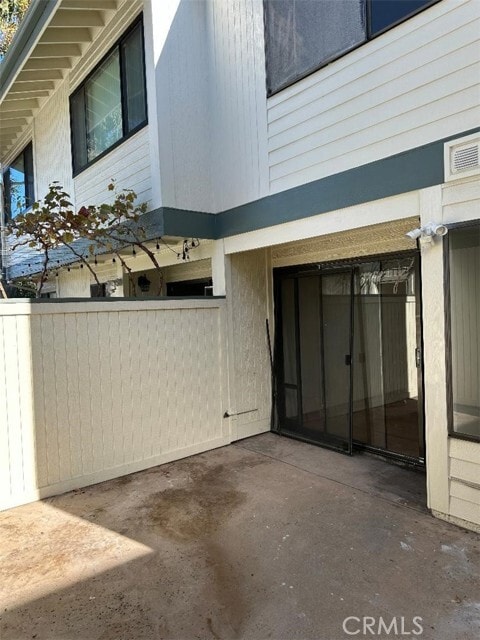 Building Photo - 10475 Newhome Ave