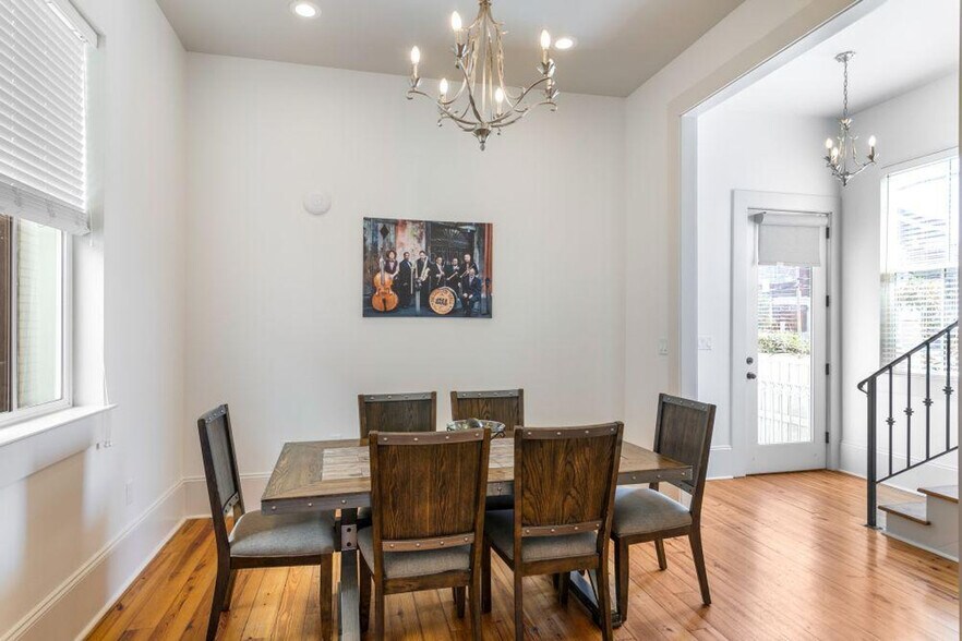 Building Photo - 1501 Robert C. Blakes Sr. Dr