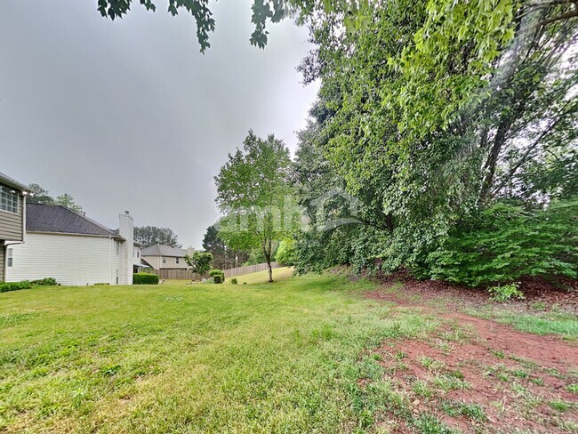 Building Photo - 3254 Ashgrove Ln SW