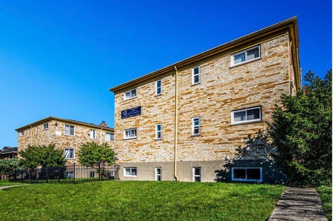 Building Photo - 2894-2898 Harrison Ave