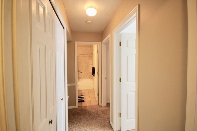 Building Photo - 2 Bedroom Condo in the Heart of Provo