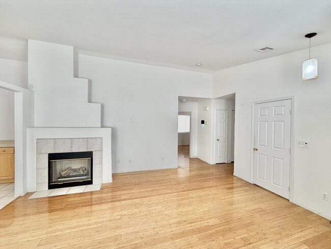 Building Photo - 8319 Haven Cove Ave