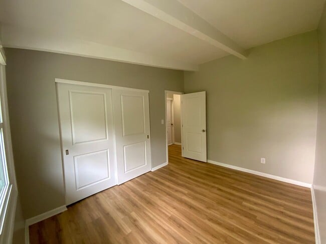 Building Photo - Charming 3 Bedroom Ranch in Heart of Upper Arlington