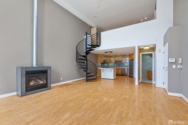 Building Photo - 125 Gilbert St