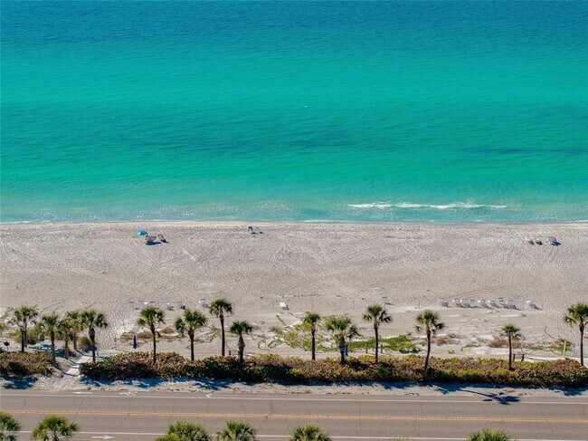 Building Photo - 3806 Gulf of Mexico Dr