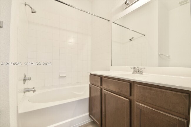 Building Photo - 10870 NW 88th St