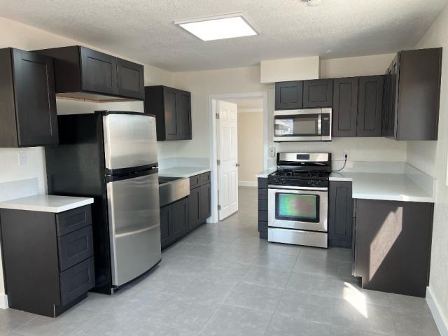 Building Photo - 2 bedroom in PHOENIX AZ 85034