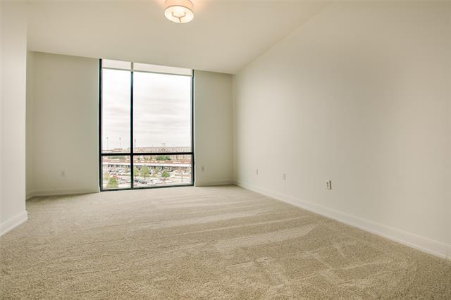 Building Photo - 5656 N Central Expy