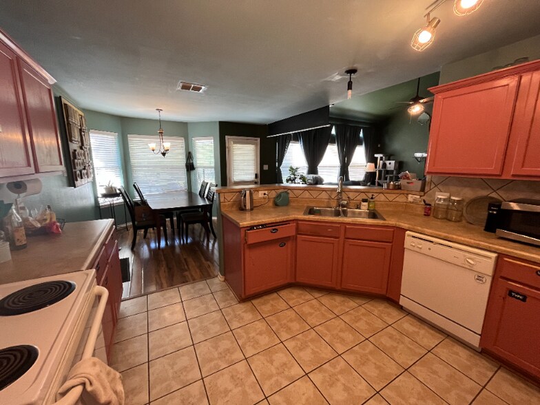 Building Photo - 11535 Wood Harbor