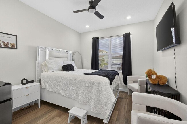 Building Photo - 1543 Stockbridge St