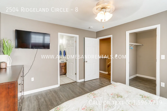 Building Photo - 2504 Ridgeland Cir