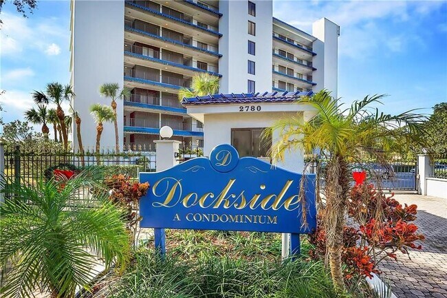 Primary Photo - 2780 N Riverside Dr