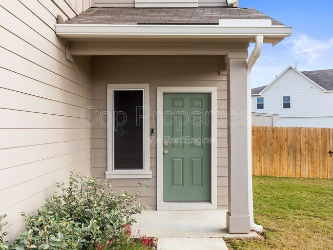 Building Photo - 374 Wayne Way