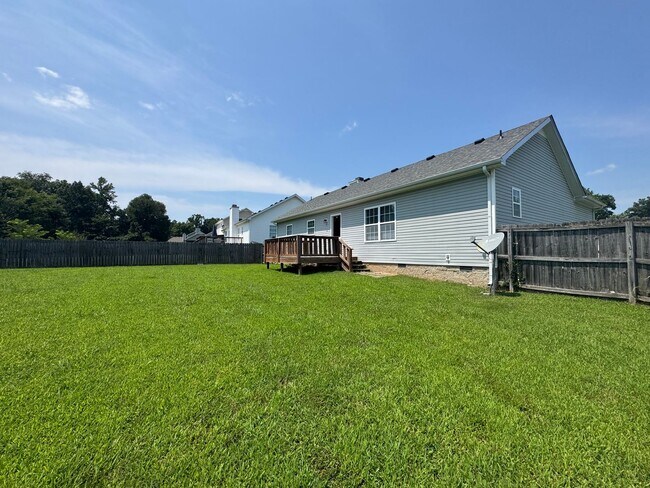 Building Photo - 371 Andrew Dr