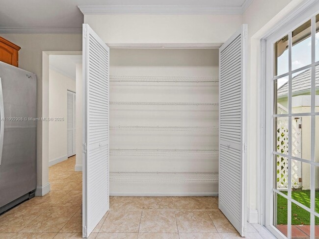 Building Photo - 9947 NW 47th Terrace