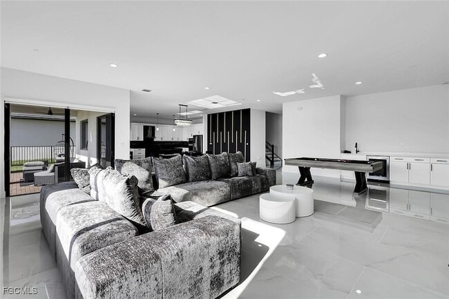 Building Photo - 5316 Marano Dr