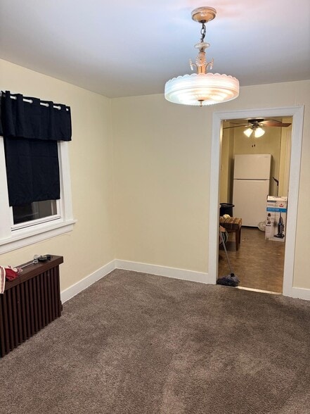 Dining room - 828 Richie Ave