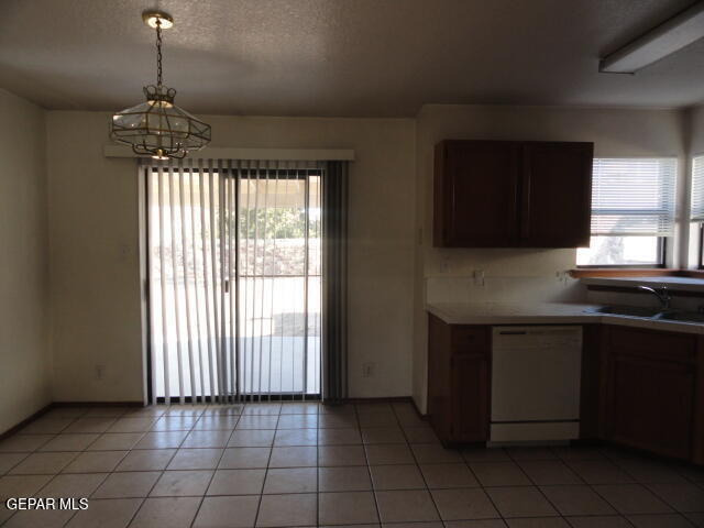 Building Photo - 7149 Golden Hawk Dr