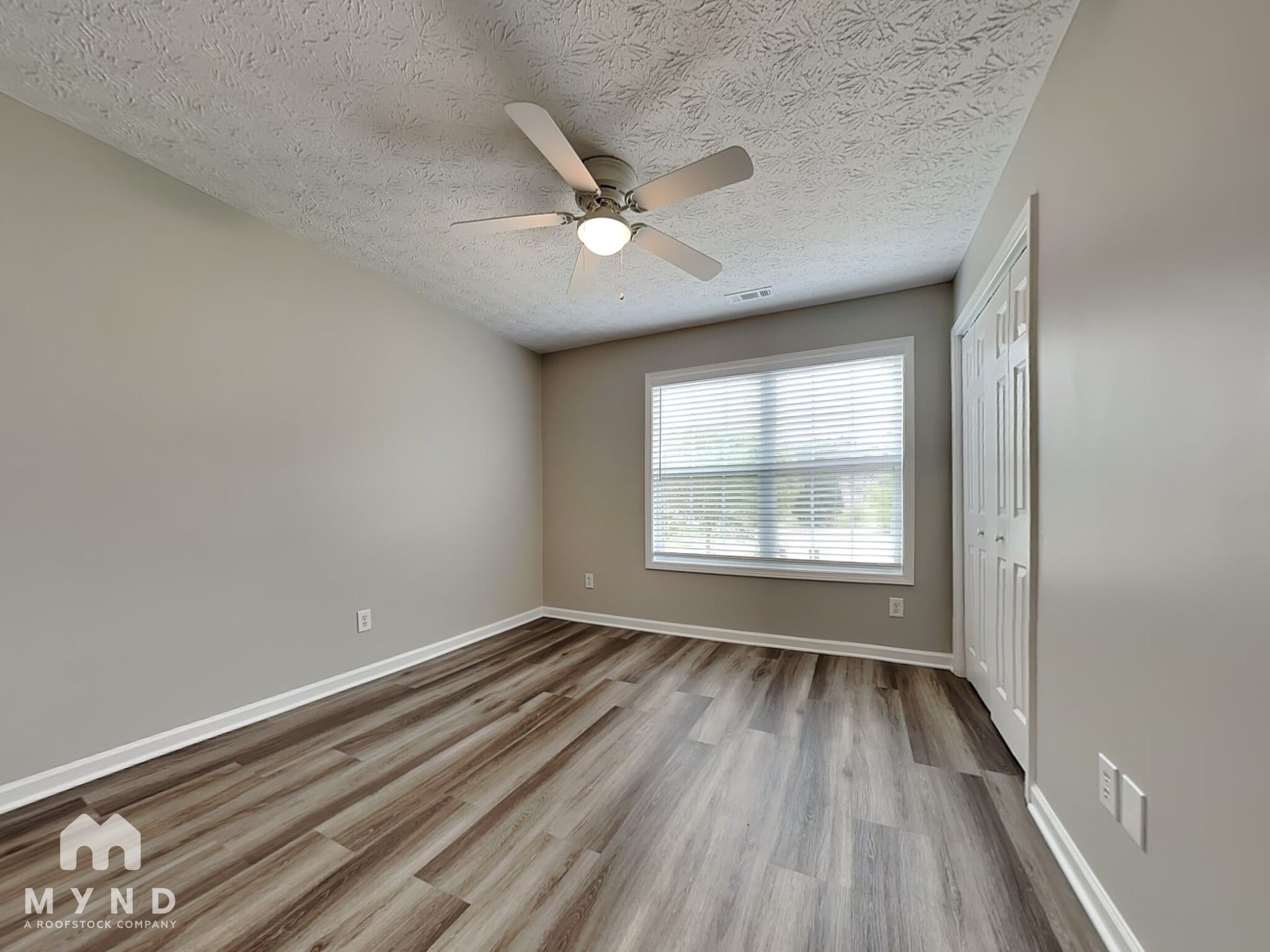 Building Photo - 158 Mcarthur Dr