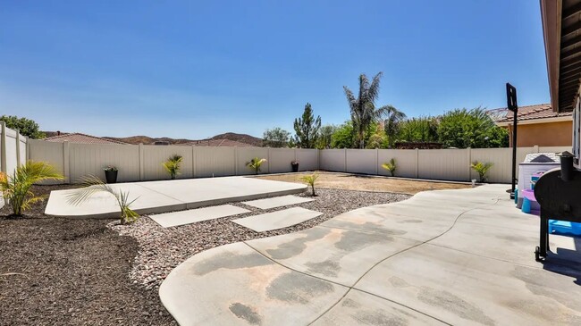 Building Photo - Beautiful Single-Story Home in the Prestig...