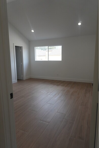 Building Photo - 11840 Barryknoll Ln