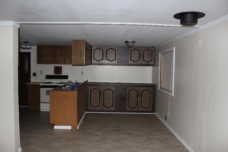 Building Photo - 122 W Front St