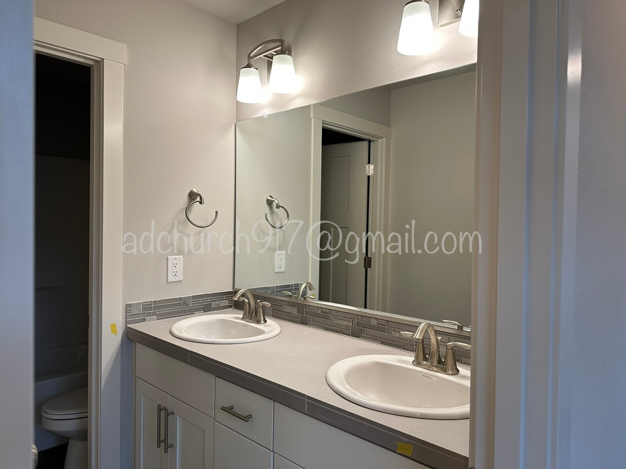 Upstairs Bathroom - 37539 Sockeye St