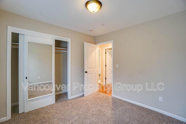 Building Photo - 1114 Division St