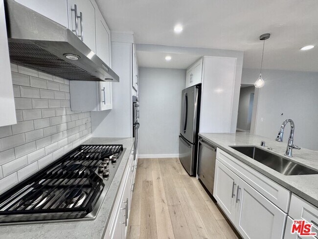 Building Photo - 4435 Alla Rd