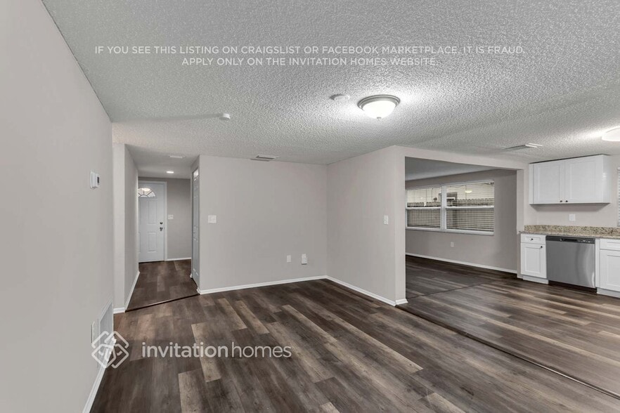 Building Photo - 8735 Spanish Moss Dr