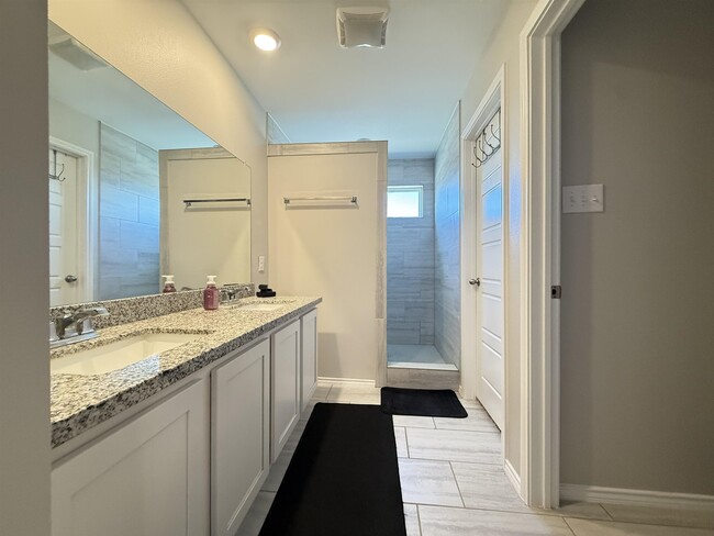 Building Photo - 11405 Quintana Drive