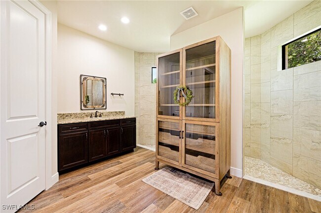 Building Photo - 16630 Willow Point Ct