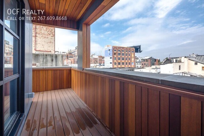 Building Photo - 240 N 2nd St