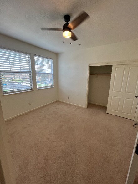 Building Photo - 1250 Earlton Ln