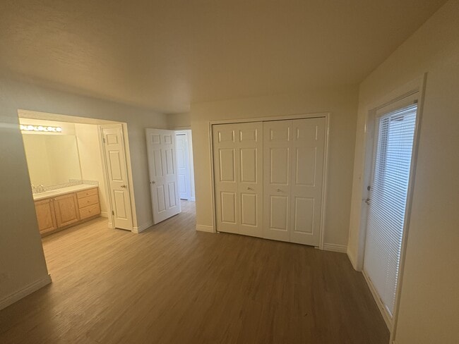 Building Photo - 983 Grindelwald Ln