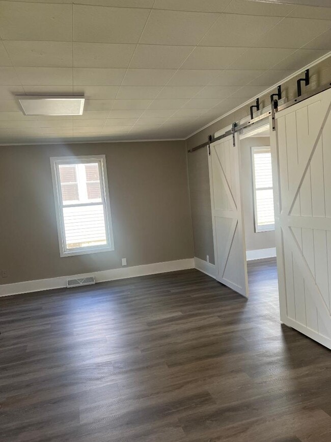 Building Photo - 2323 Ave F