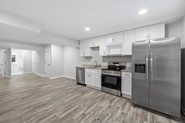Building Photo - 1010 Hotchkiss Ct