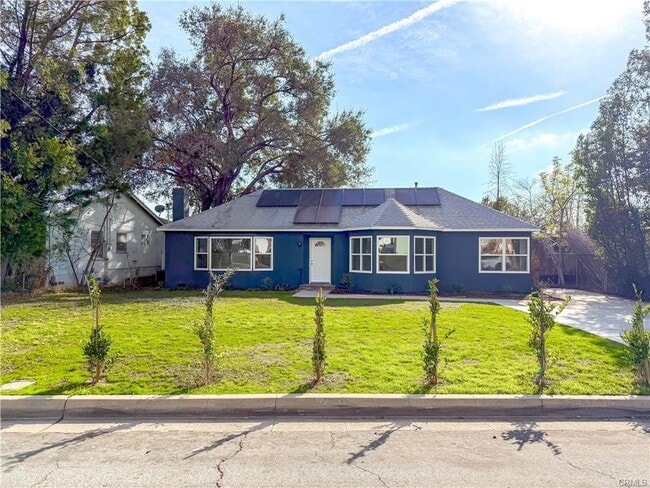 Building Photo - 634 W Mendocino St