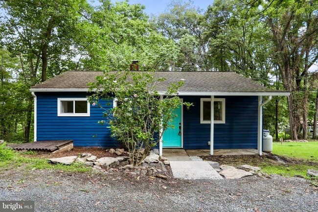 Building Photo - 159 Wolfe Hill Rd