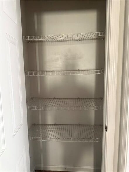 Building Photo - 20 Kestrel Cir