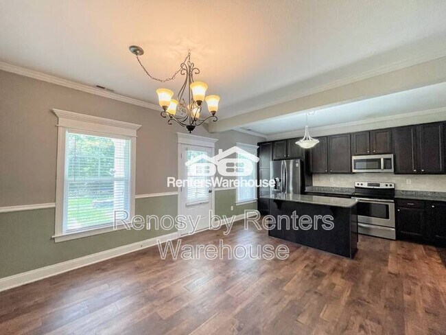 Building Photo - 105 Bedford Pl