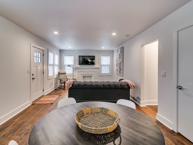 Building Photo - Heart of Plaza District