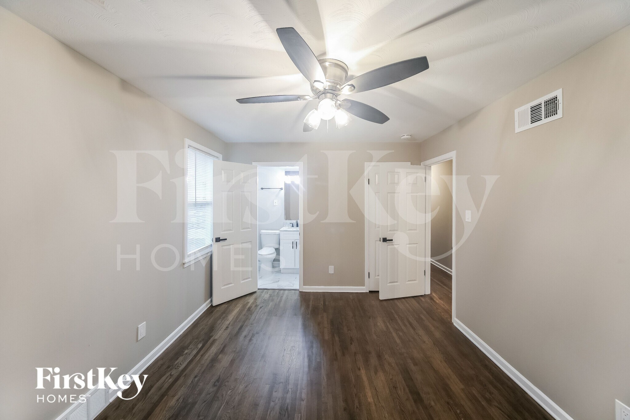 Building Photo - 1829 Downing St