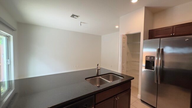 Building Photo - 5283 Ellery Terrace